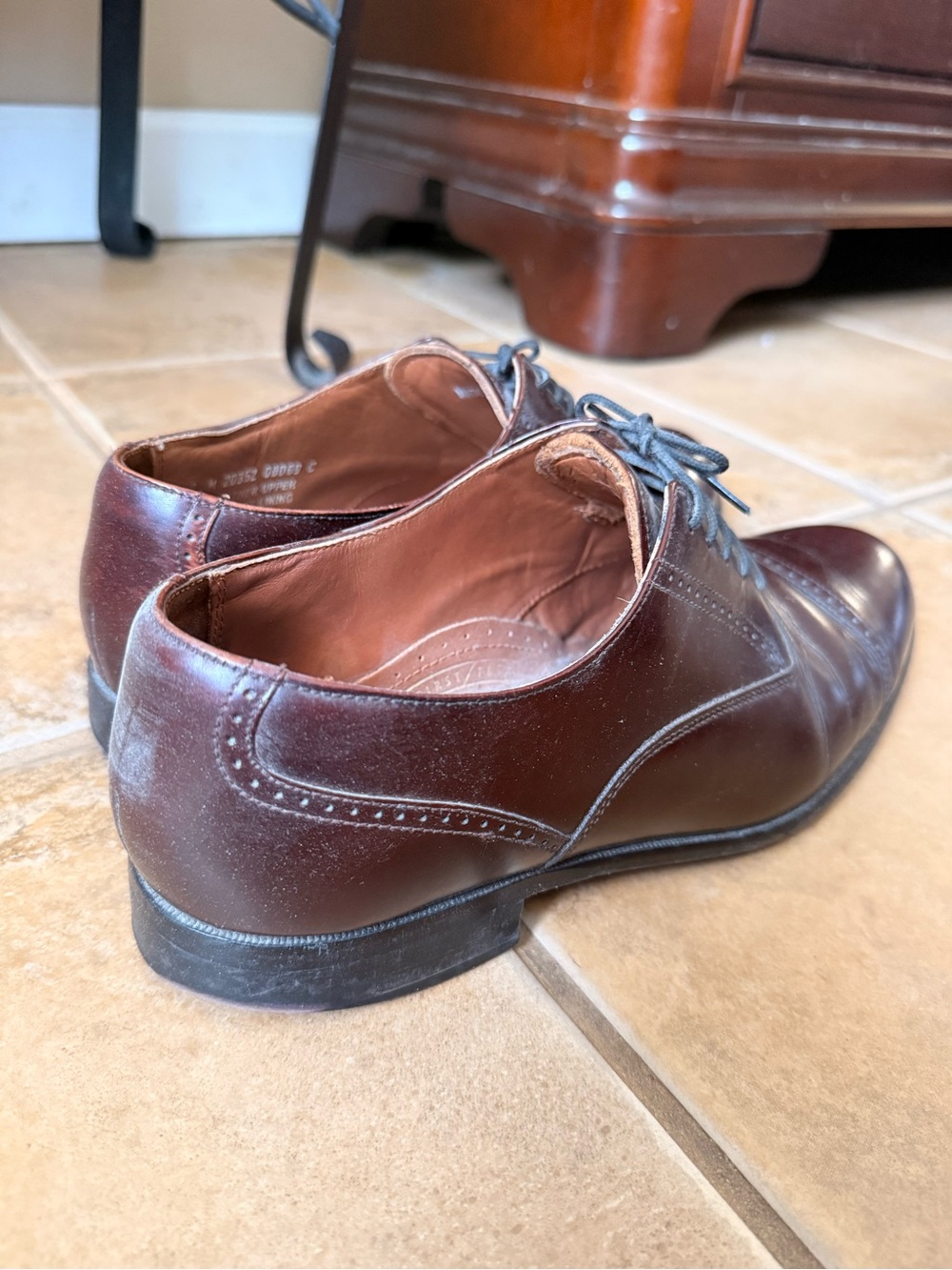 Oxford Dress Shoes 100% Leather Bostonian Classics Burgundy Cap Toe Men’s Size 9 - Picture 2 of 6